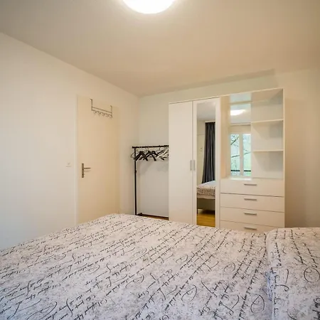 Apartment Flat - Balcony & Bundeshaus View *