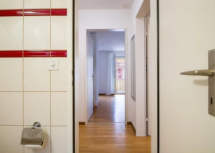 Flat - Balcony & Bundeshaus View Apartment *