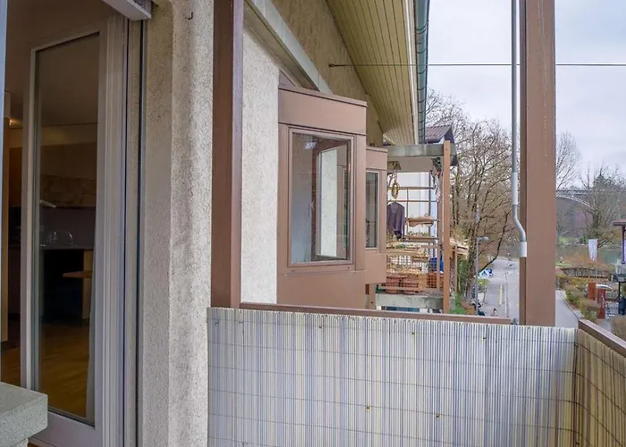 Flat - Balcony & Bundeshaus View Apartment